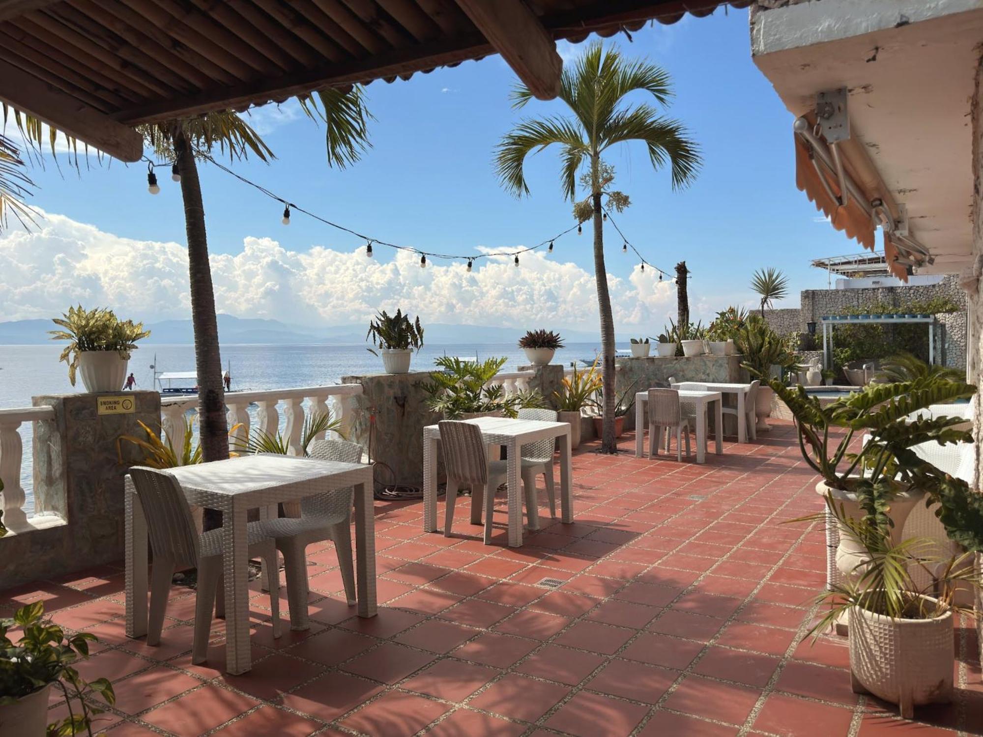 Sunset Beach Resort Moalboal Ngoại thất bức ảnh